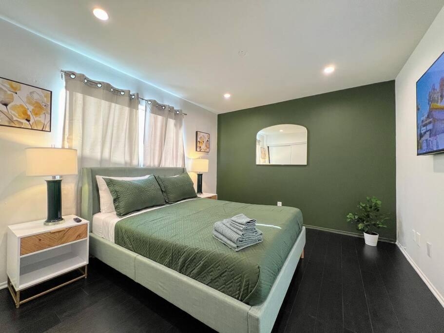 Hollywood Green Habitat Los Angeles Bagian luar foto